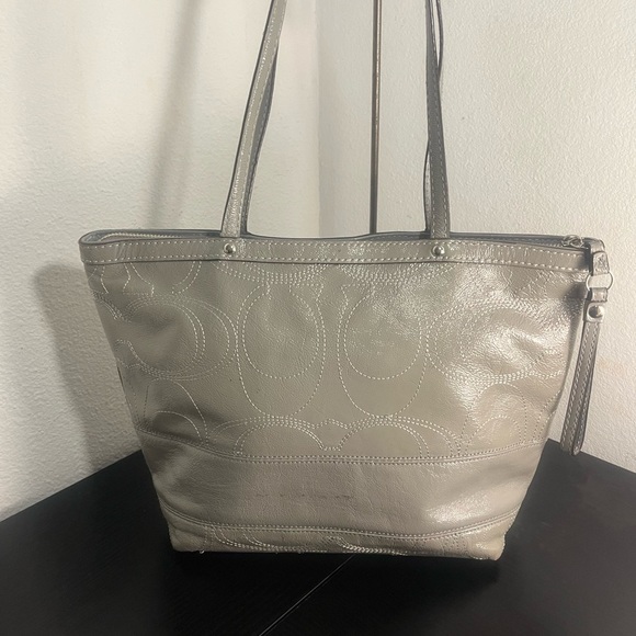 Coach Silver Metallic Tote Bag with Minimalist Design - Picture 2 of 7